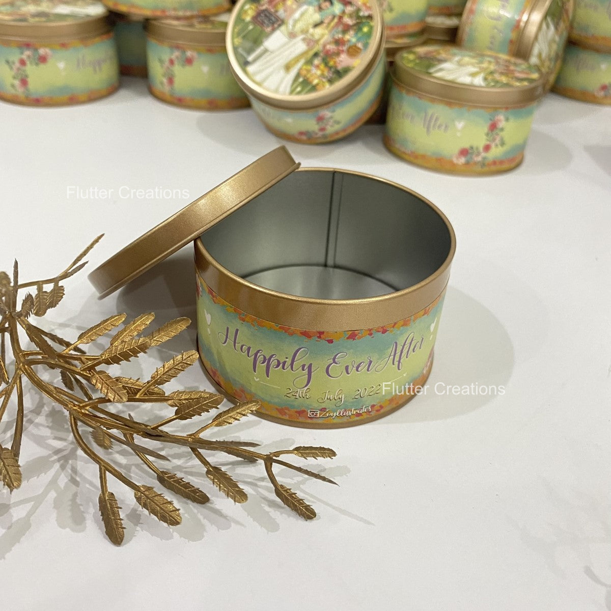 Wedding Customized Tin Bidh Box with Custom Illustration of Bride & Groom