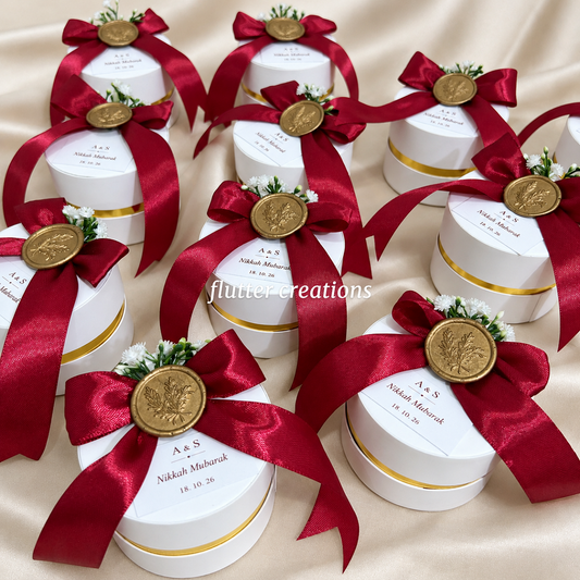Round shape Nikkah Bid/Wedding Favors Box with Stamen Flowers and wax stamp
