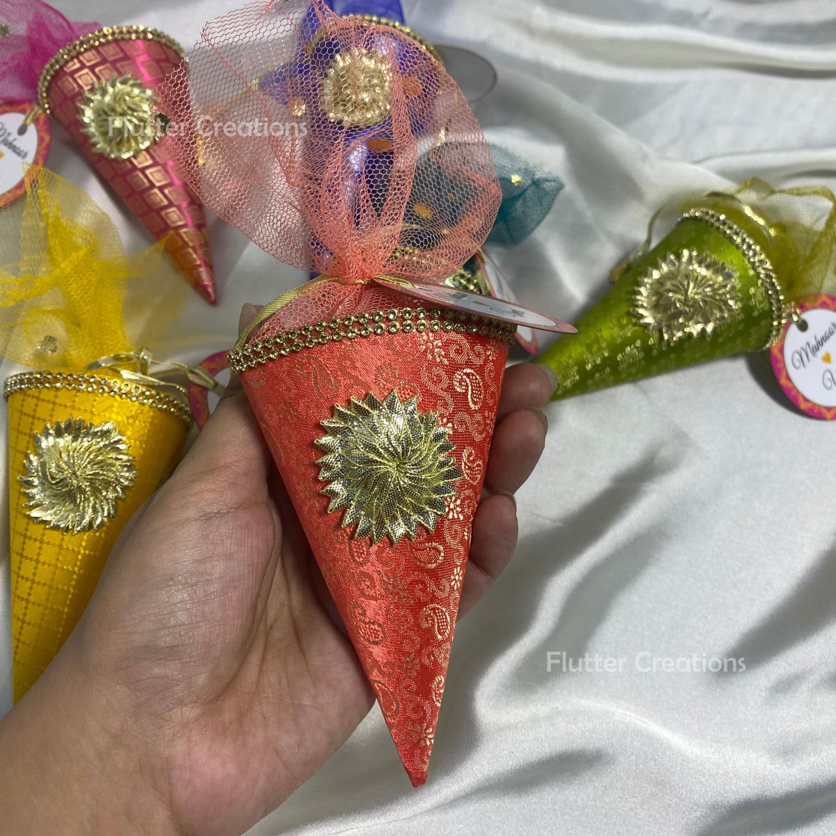 Cone Bid Wedding Favors with tag