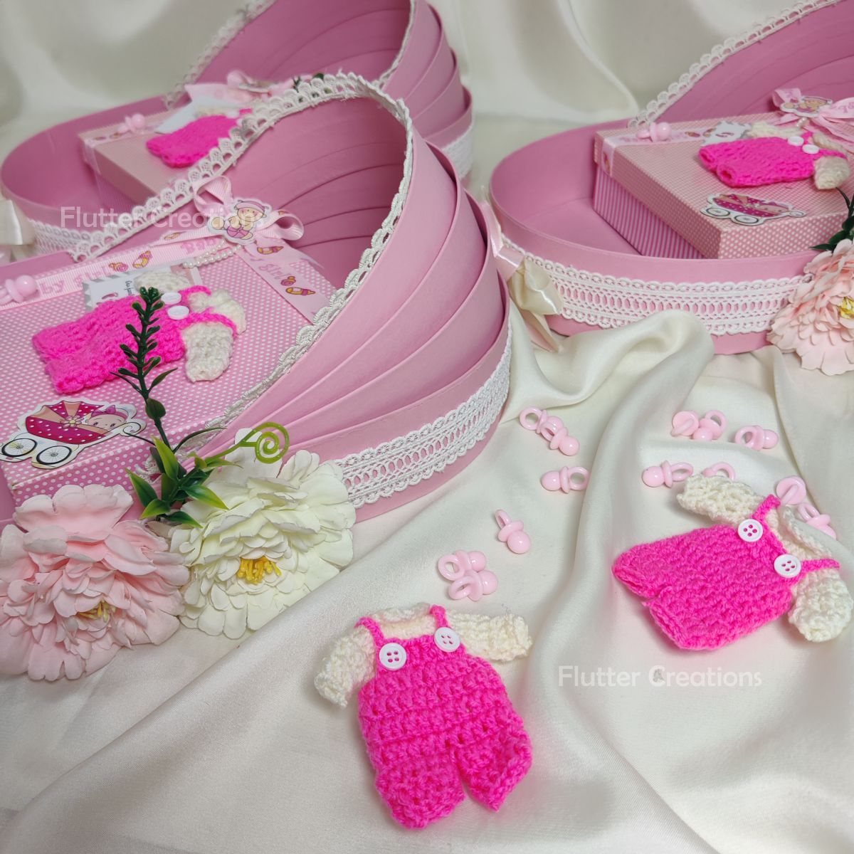 Cradle Box with Decoration