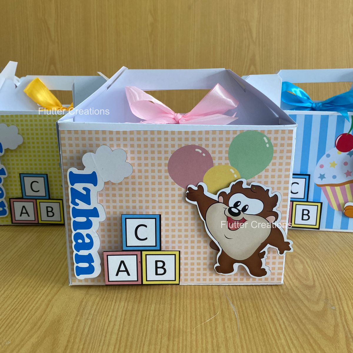 Looney Tunes Favor Gable Box