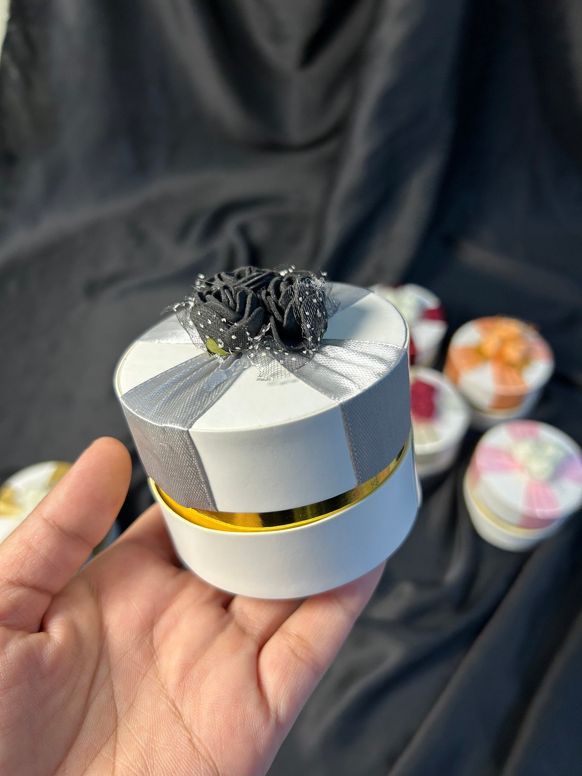 Round shape Nikkah Bid/Wedding Favors Box with Flowers
