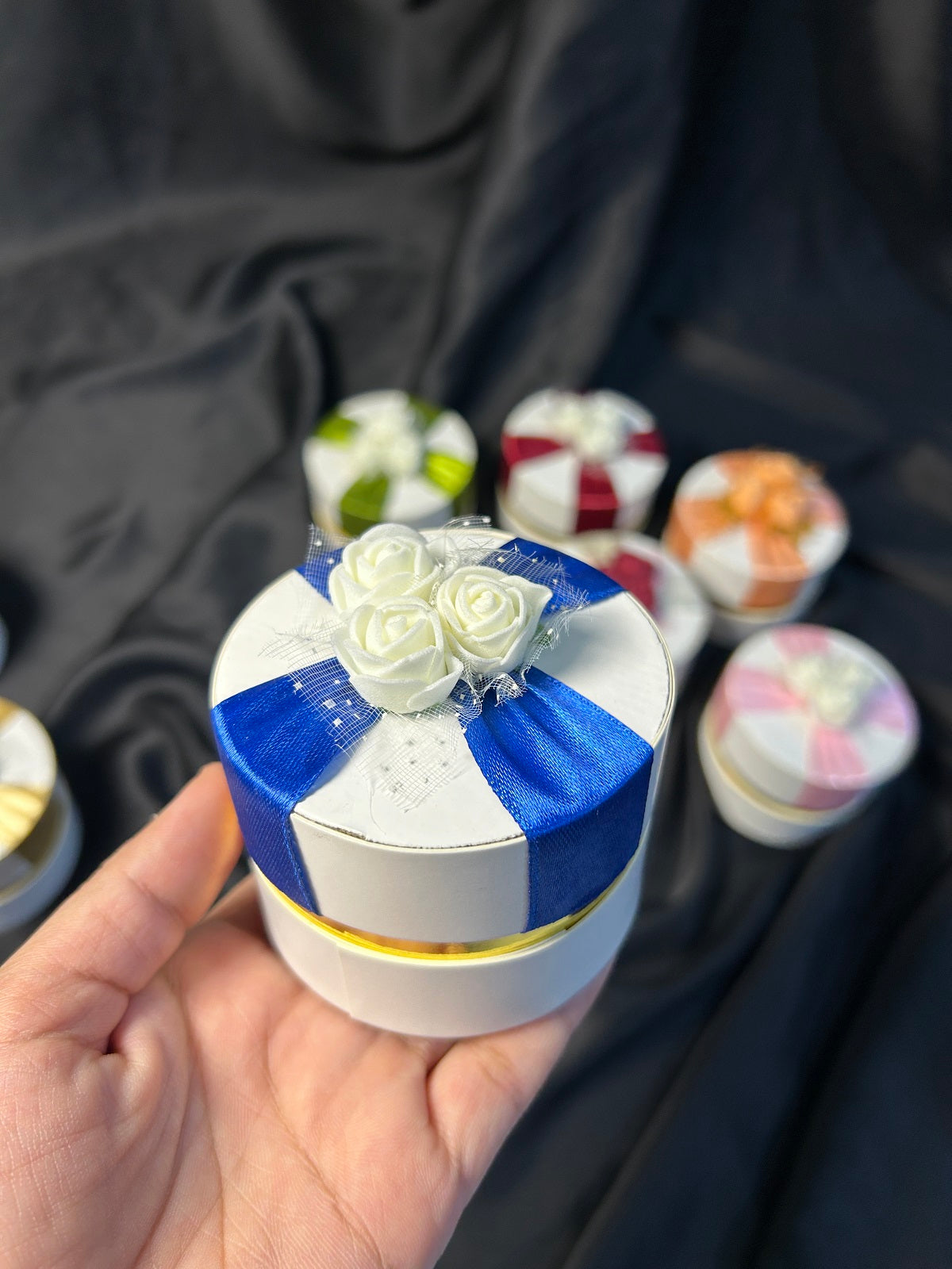Round shape Nikkah Bid/Wedding Favors Box with Flowers