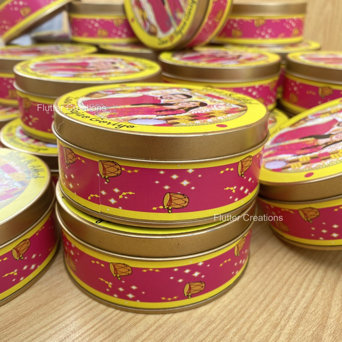 Wedding Customized Tin Bidh Box with custom illustration of Bride & Groom