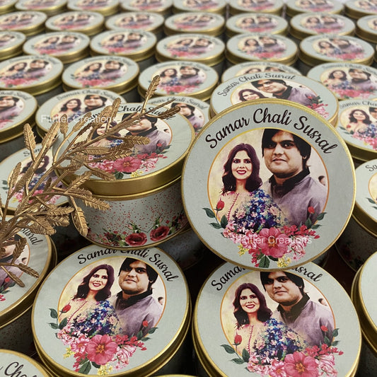 Wedding Customized Tin Bidh Box with Custom Illustration of Bride & Groom