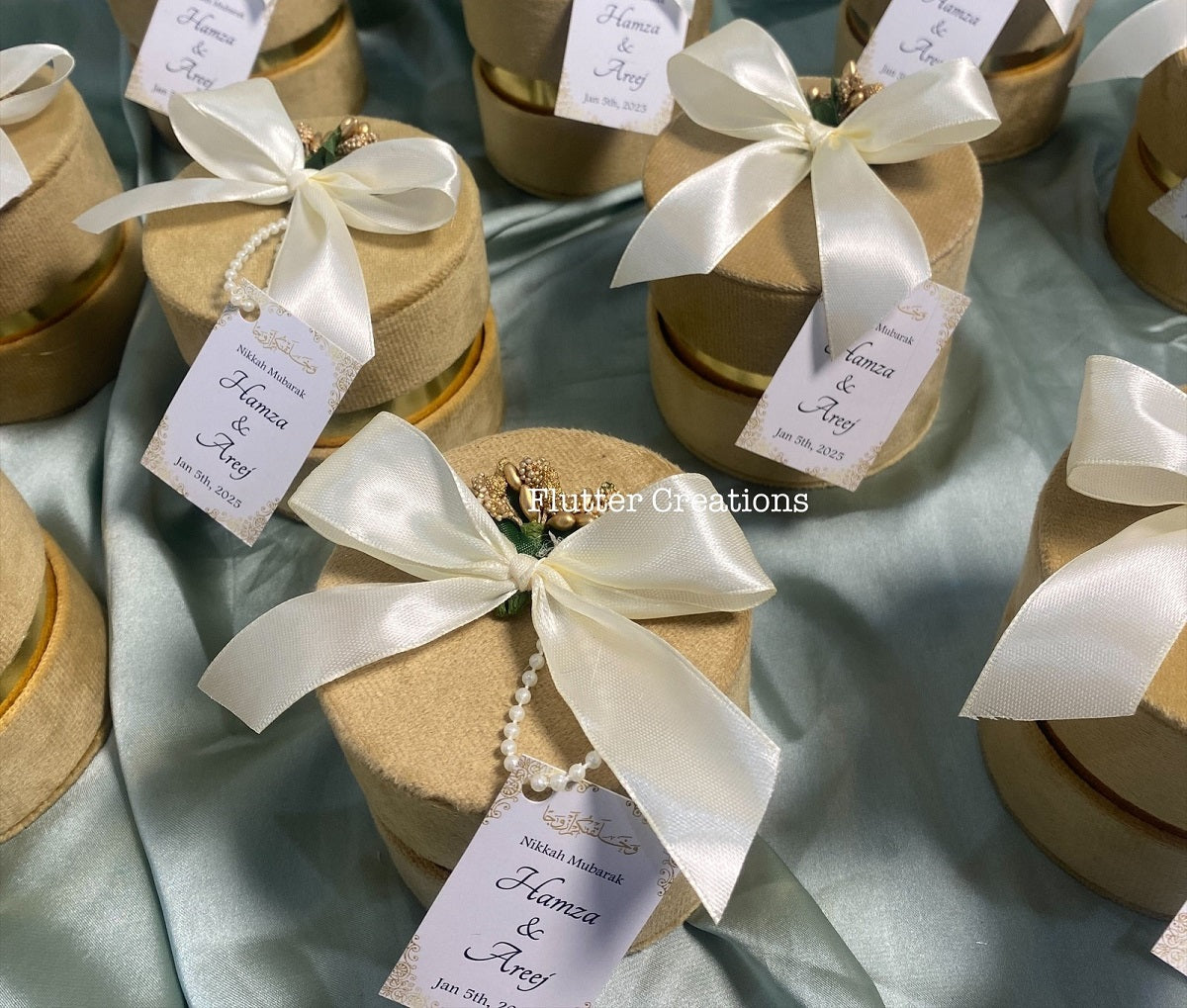 Beige Velvet Bid Box with Ribbon and Stamen Flowers