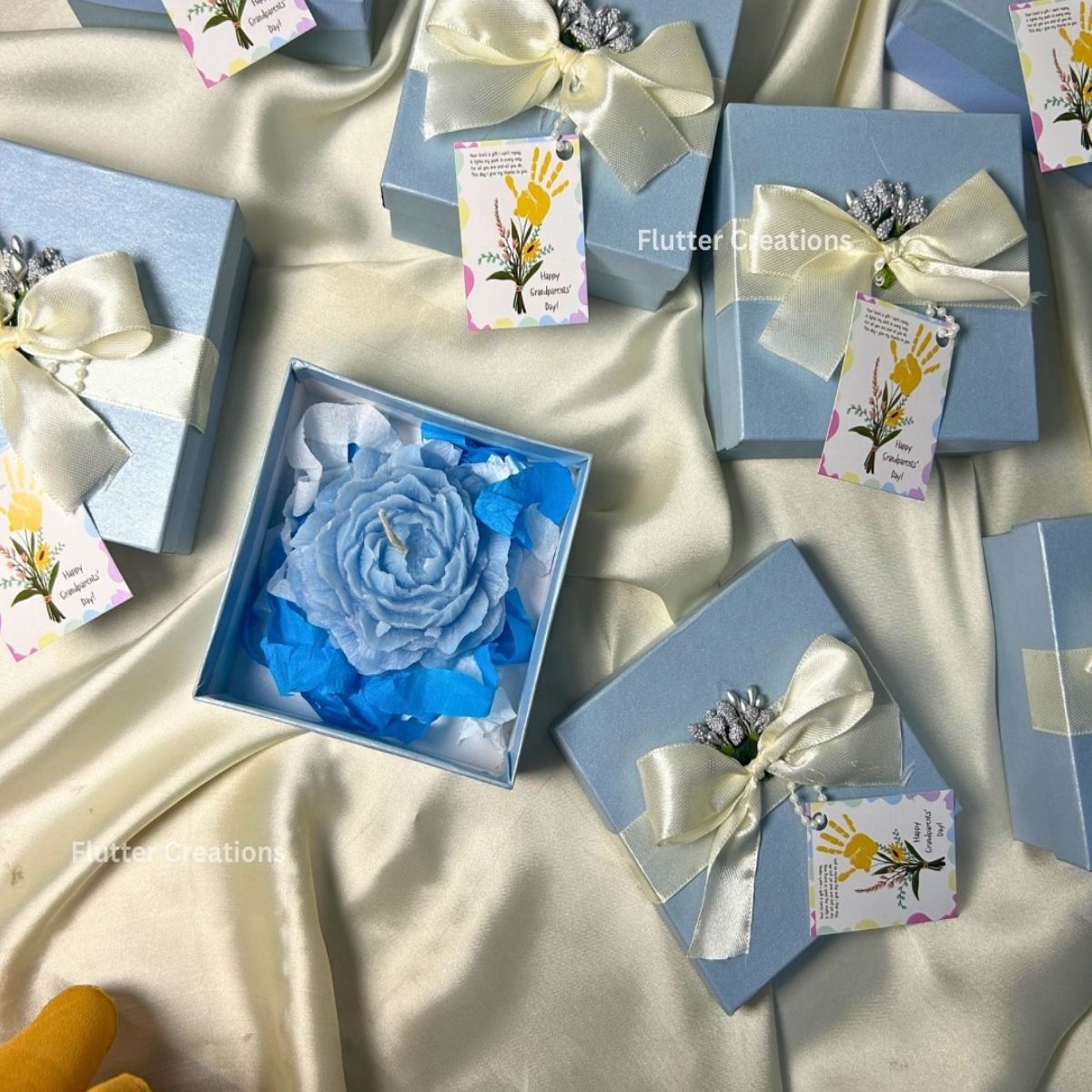 Scented Candle Box with Ribbon & Stamen Flower