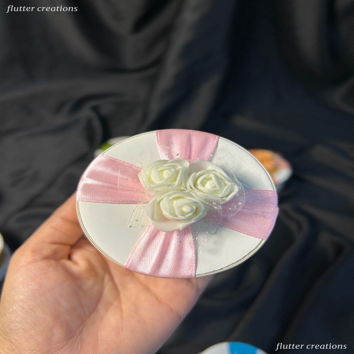 Round shape Nikkah Bid/Wedding Favors Box with Flowers